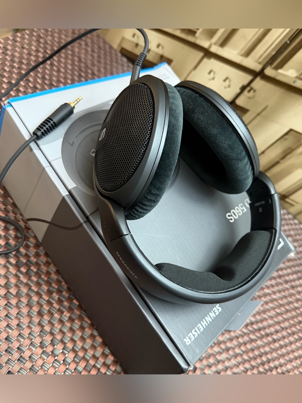 Sennheiser HD 560S Headphones - Picture 5 of 5